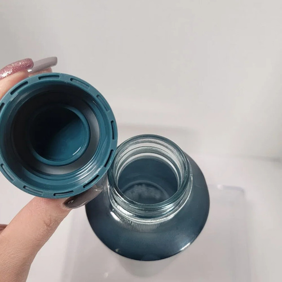 Starbucks‎ Recycled Glass Water Bottle 22oz Blue/Green Iridescent SPAIN - Picture 5 of 6